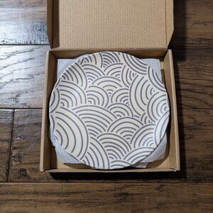 New set of 4 bamboo reusable plates 8in